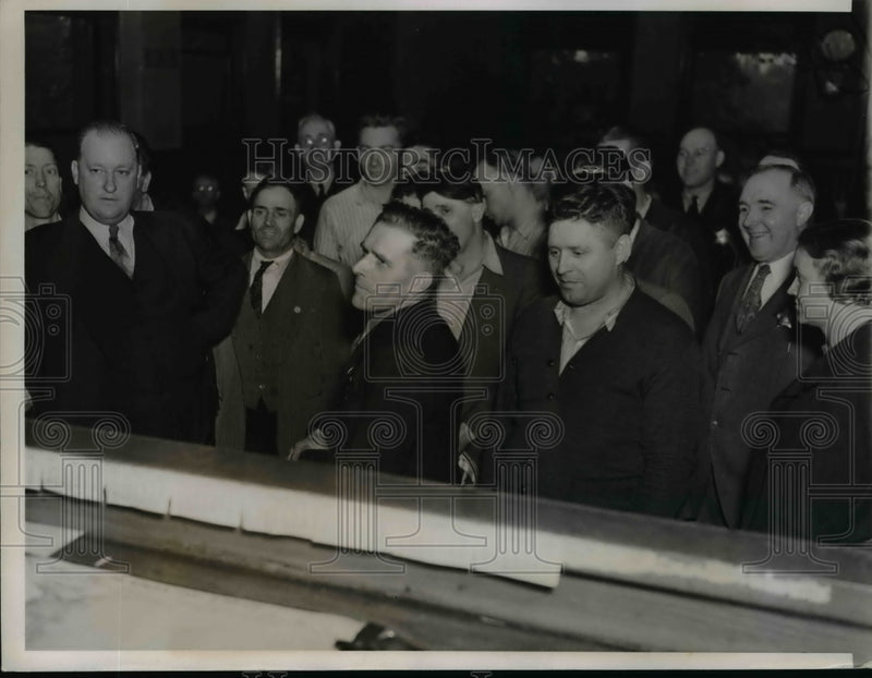 Load image into Gallery viewer, 1937 Press Photo Group of arrested strikers at the Republic Steel Companhy
