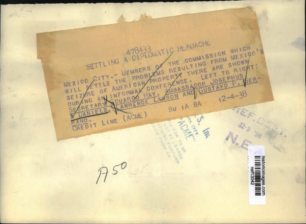 1938 Press Photo Member of Commission settling Mexico and American Property