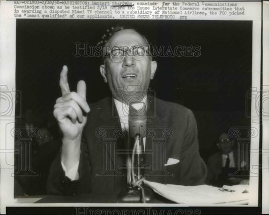1958 Press Photo H Sharfman Shown As He Testified In A Disputed Miami TV Channel