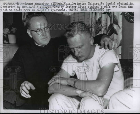 1957 Press Photo Dental Student And Rev Flannigan After Student's Wife Shot Dead
