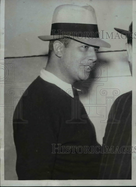 1933 Press Photo Gale Swolley arrested in charge with kidnaping ring roundup