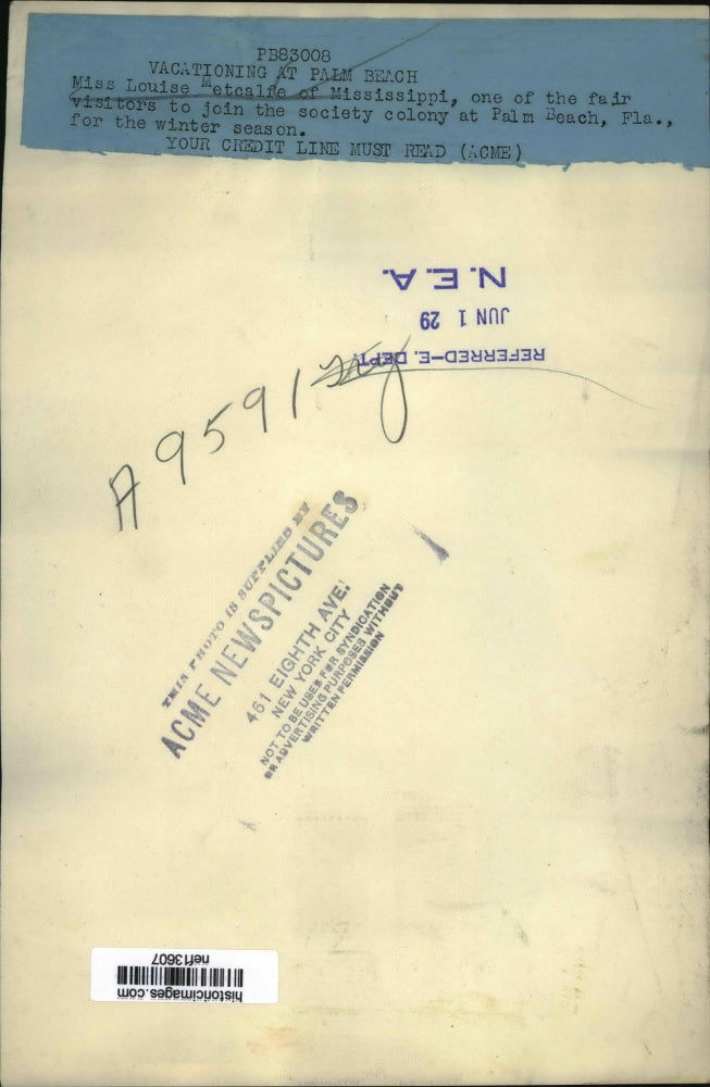 1929 Press Photo Miss L. Metcalft of MS Vacations at Palm Beach Florida