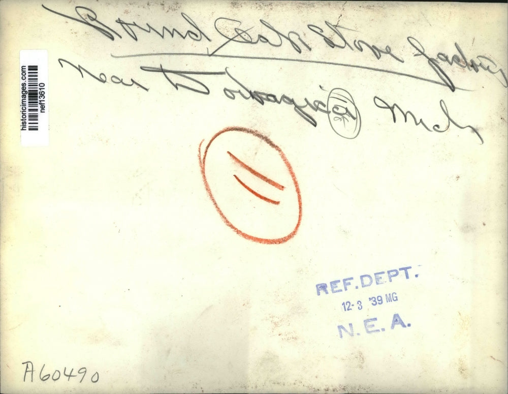 1939 Press Photo Round Stove Factory - nef13610