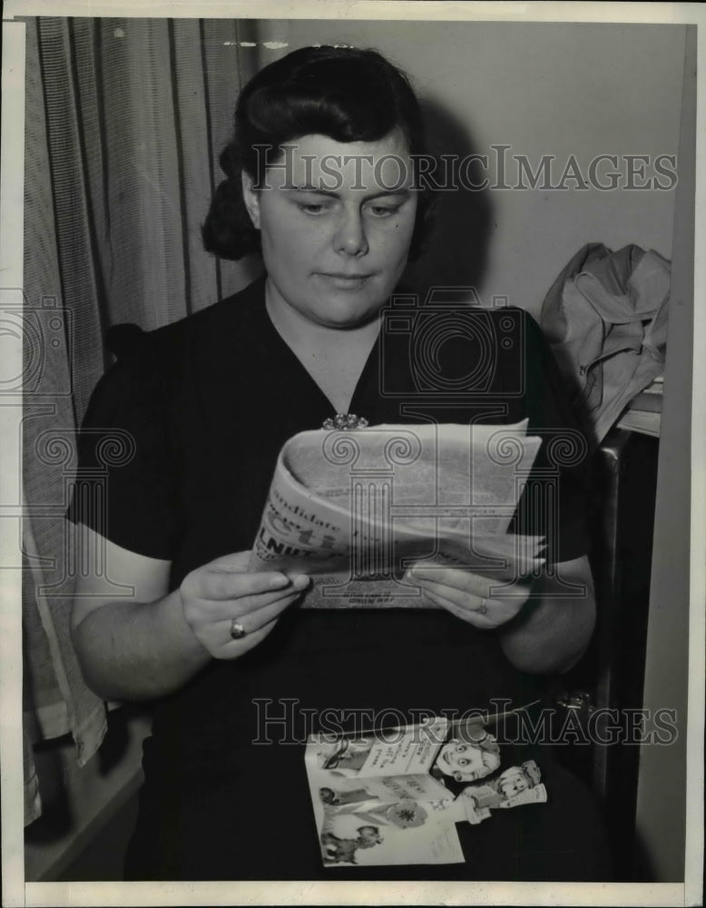 1940 Press Photo Louis Schostak Sends Mrs Evelyn Weeks Box of Poisoned Candy