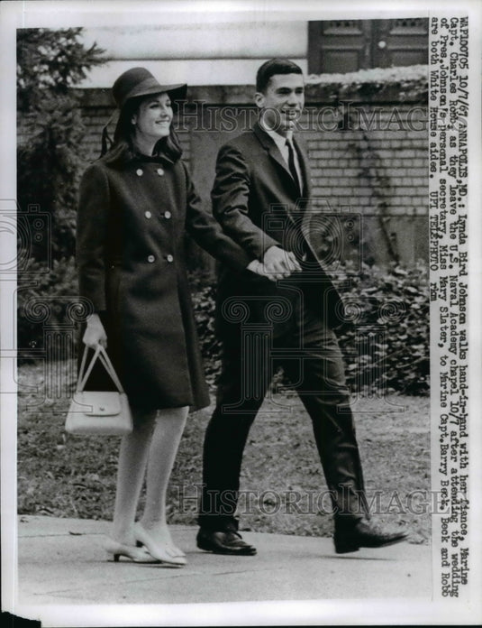 1967 Press Photo Lynda Bird Johnson & Charles Robb Leaving Mary Slater Wedding