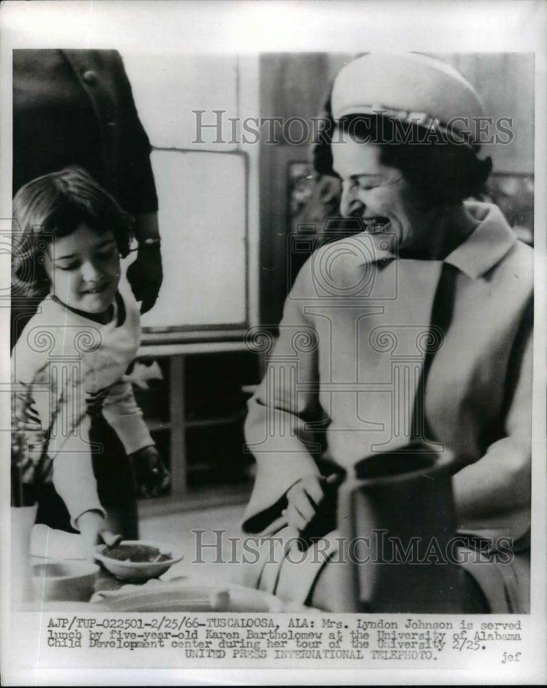 Load image into Gallery viewer, 1966 Press Photo Lady Bird Johnson @ University Alabama Child Development Center
