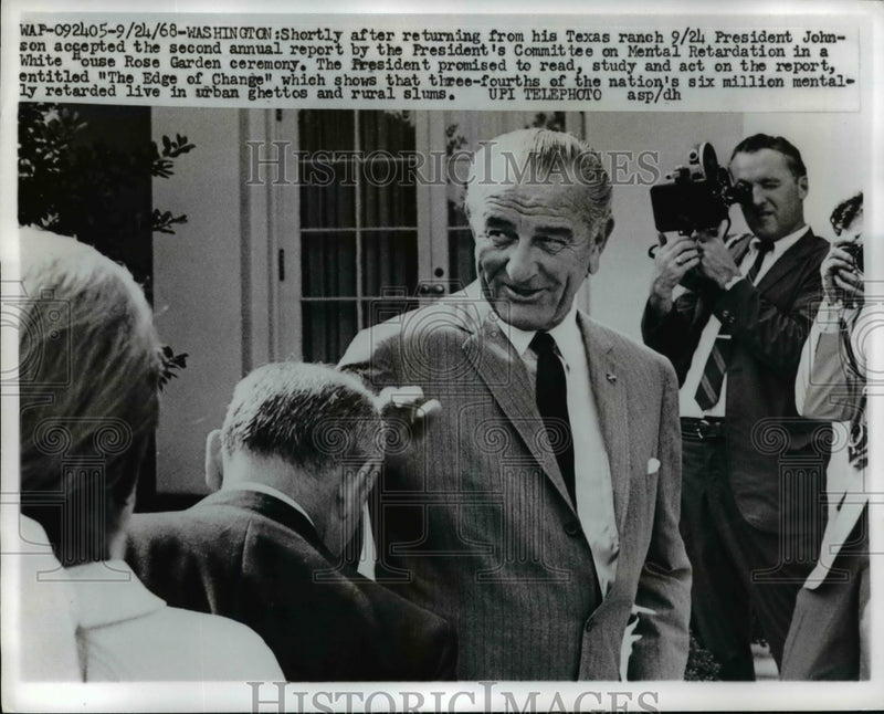 Load image into Gallery viewer, 1968 Press Photo Johnson accepts the second annual report on Mental Retardation
