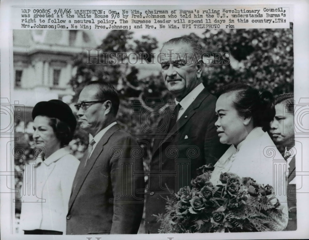 1966 Press Photo Lyndon B. Johnson, Lady Bird w Ne Win & Wife at White House