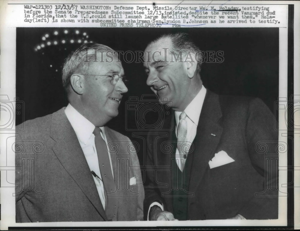 1957 Press Photo Missile Director Wm Holaday Testified Before The Senate