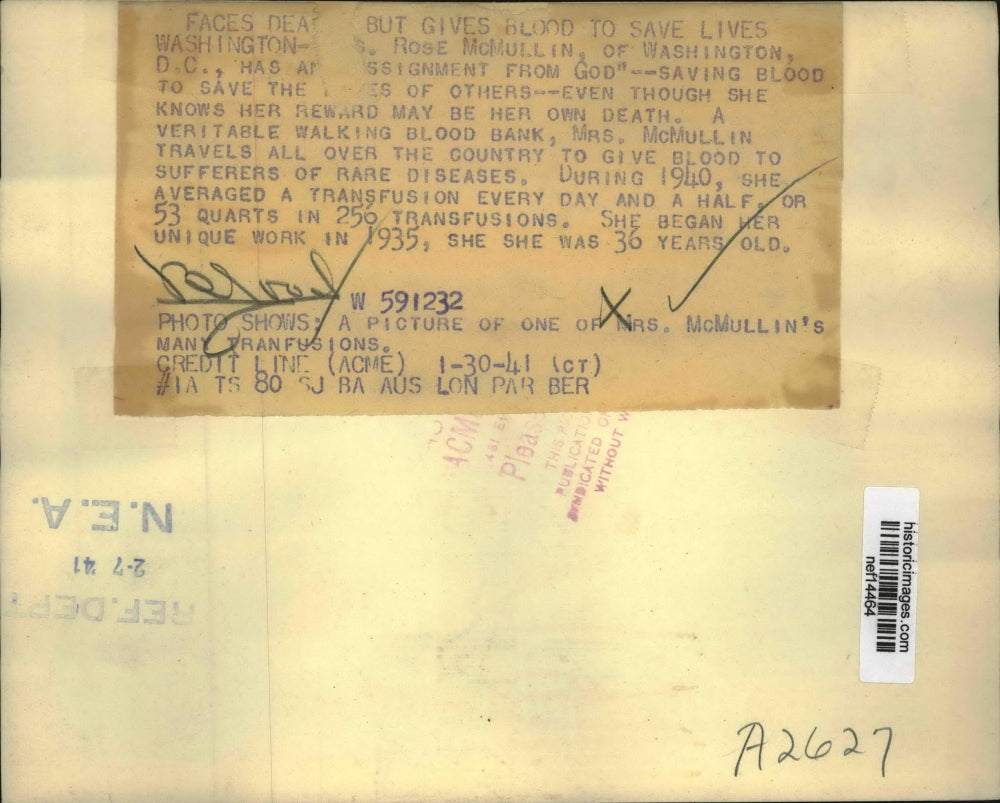 1941 Press Photo Rose McMullin Gives Blood Transfusion in Washington, DC