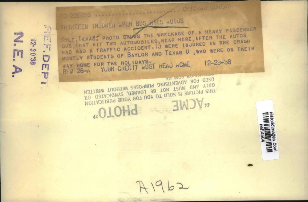 1938 Press Photo Wreckage of Heavy Bus That Hit Two Automobiles 13 Injured