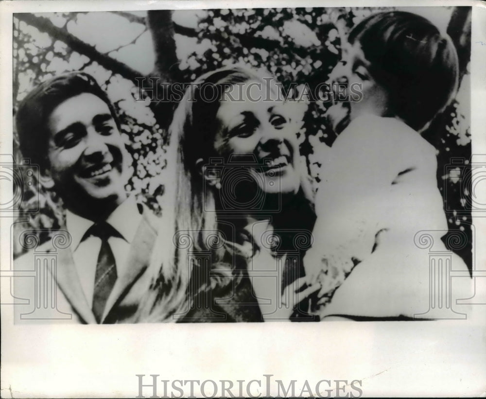 1969 Press Photo J.Jazouesson And Wife Ordered To Leave Africa By New Years