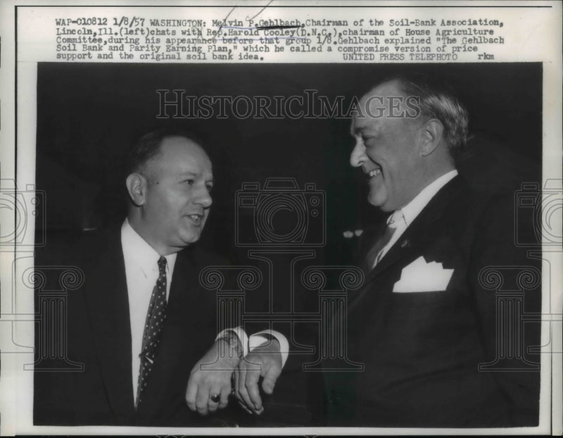 Load image into Gallery viewer, 1957 Press Photo Melvin O,Gehbach of Soil Bank chats with Rep. Harold Cooley
