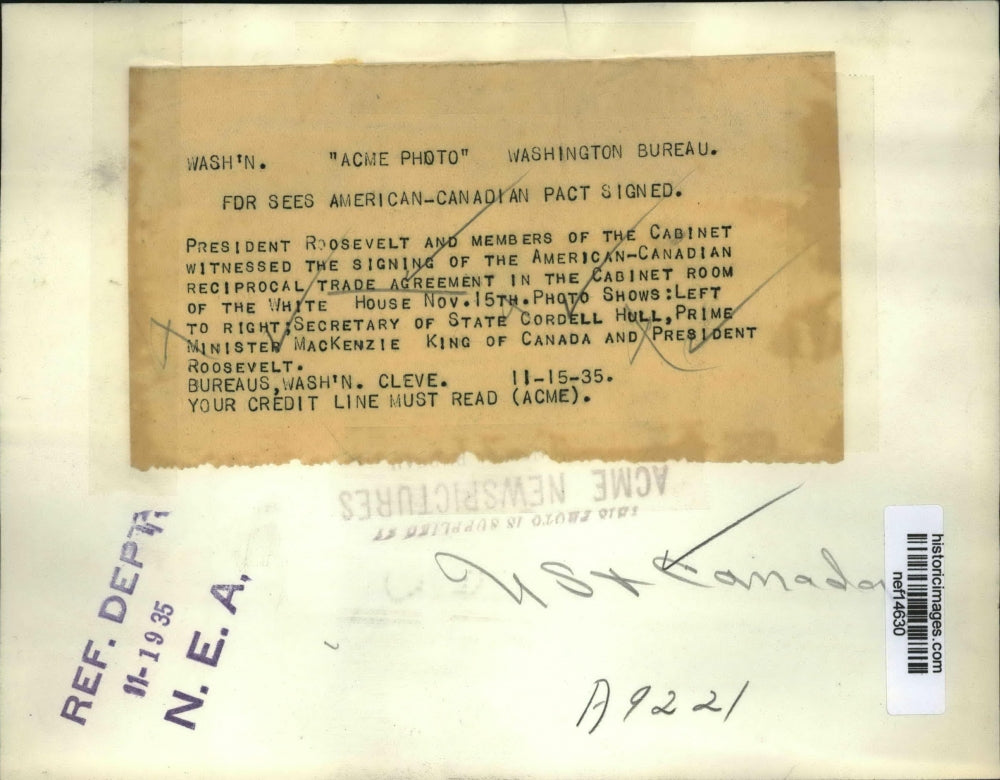 1935 Press Photo Pres.Roosevelt and cabinet signed American-Canadian Pact