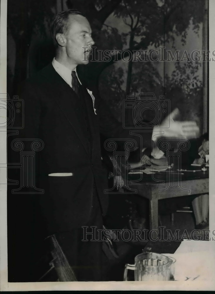 1933 Press Photo Lem Harris Sec. of the Farmers National Committee in Action
