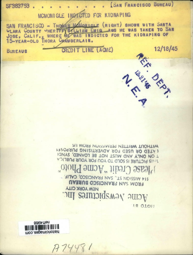 1945 Press Photo McMoningle being taken to San Jose by Sheriff Emig - nef14968