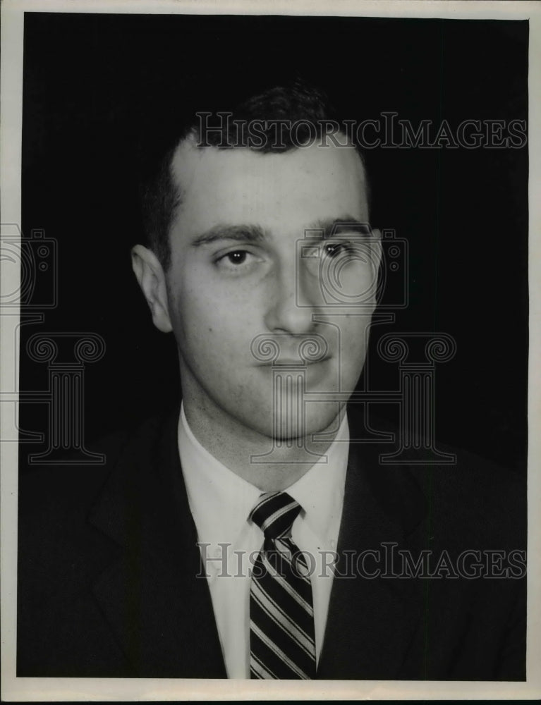 1959 Press Photo Attorney Dick Gonda of Cleveland, Ohio - nef15117