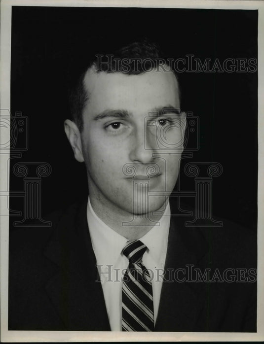 1959 Press Photo Attorney Dick Gonda of Cleveland, Ohio - nef15117