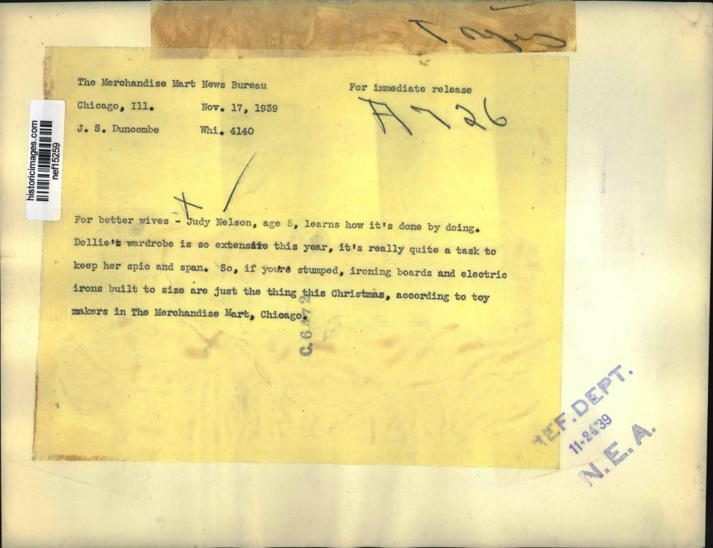 1939 Press Photo Judy Nelson Learns How To Iron To Be Better Wife - nef15259