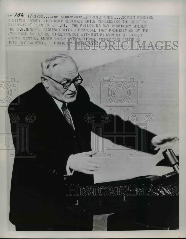 1952 Press Photo A. Vishinsky Gestures While Denouncing Western Disarmament Plan