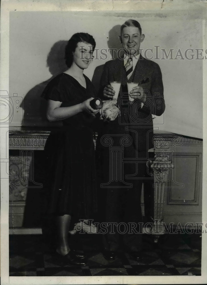 1931 Press Photo G. Heikes and W. Sanders Chosen As The 1931 Health Champions