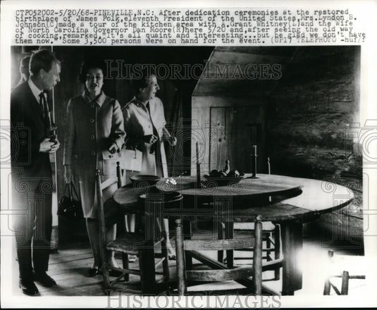 1968 Press Photo First Lady Lady Bird Johnson Touring Birthplace of James Polk