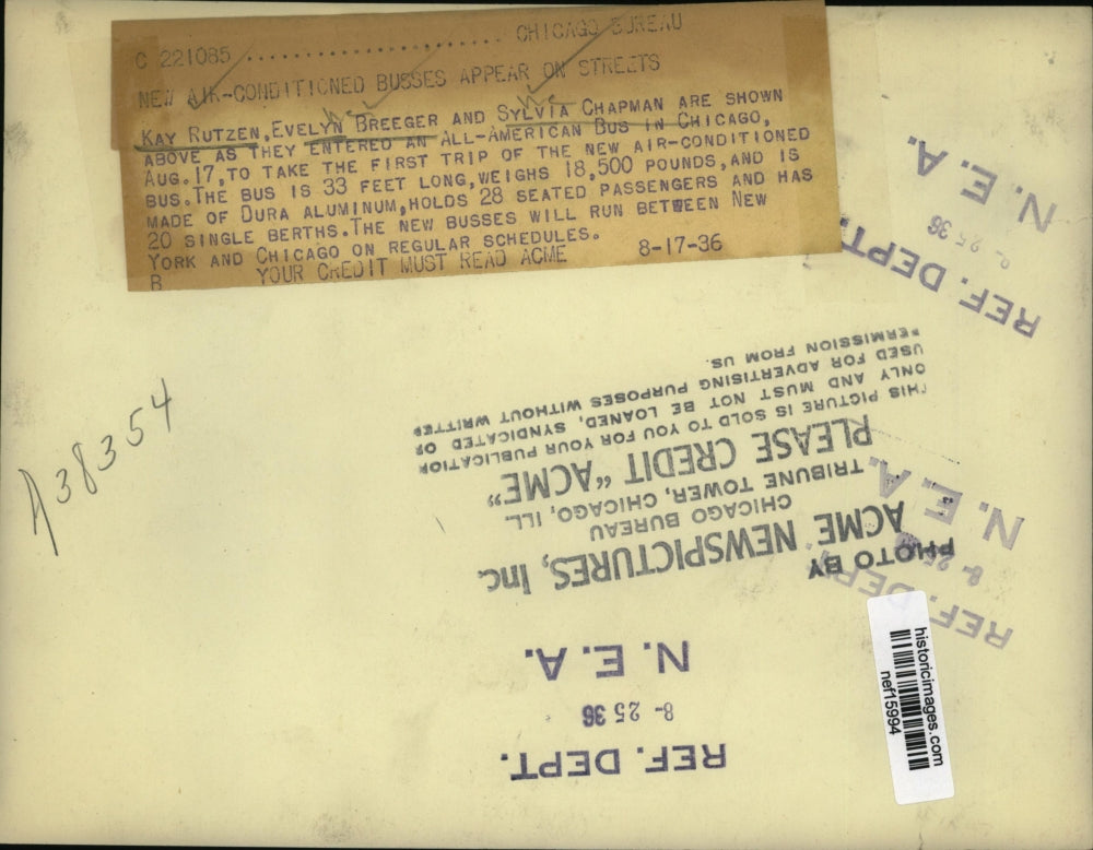 1936 Press Photo Chicago, Illinois Passengers on First Air-Conditioned Bus