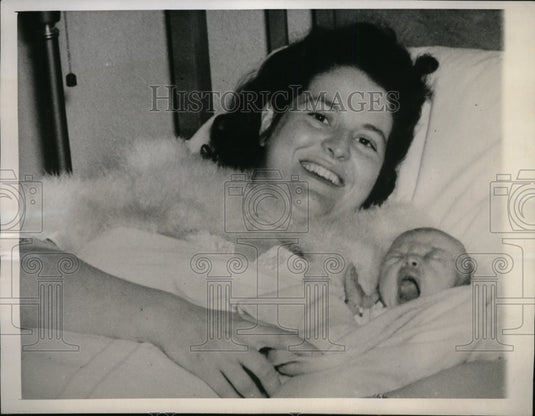 1944 Press Photo H. Phillips Tried To Plan His Schedule Around Child's Birth