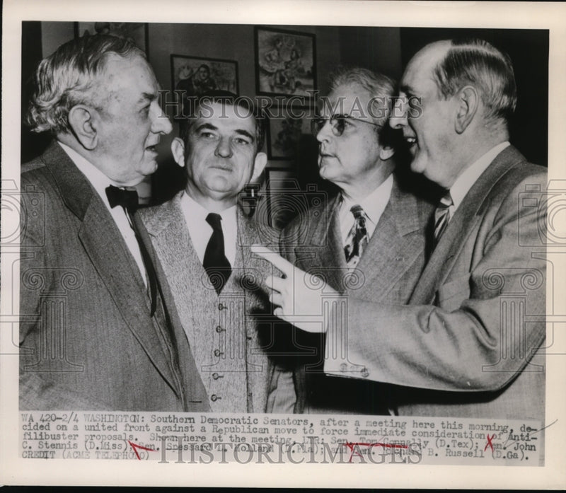 Load image into Gallery viewer, 1949 Press Photo Senators After Meeting This Morning Decide On United Front

