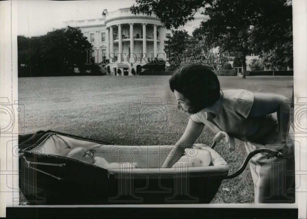 1967 Press Photo Mrs.Lady Bird Johnson with his grandson Patrick Lyndon Nugent
