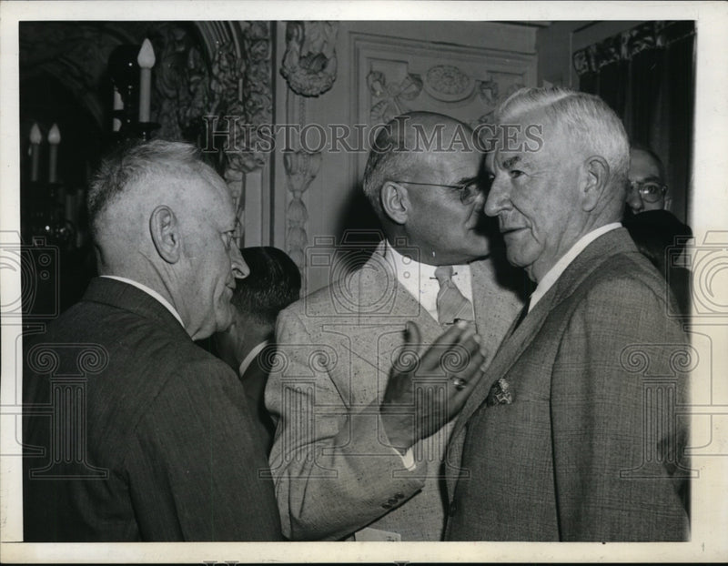 Load image into Gallery viewer, 1944 Press Photo C.H. McNulty Roy Dunn and Henry Fletcher Attend GOP Meeting
