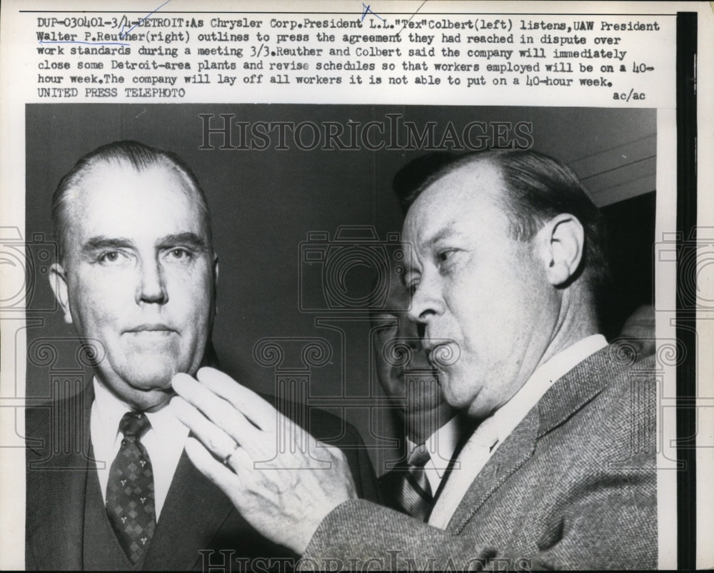 1958 Press Photo L.L. "Tex" Colbert & Walter Reuther of UAW in Press Conference
