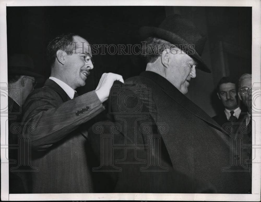 1947 Press Photo James Mark, Jr. & John L. Lewis of UMW Leaving Senate Hearing