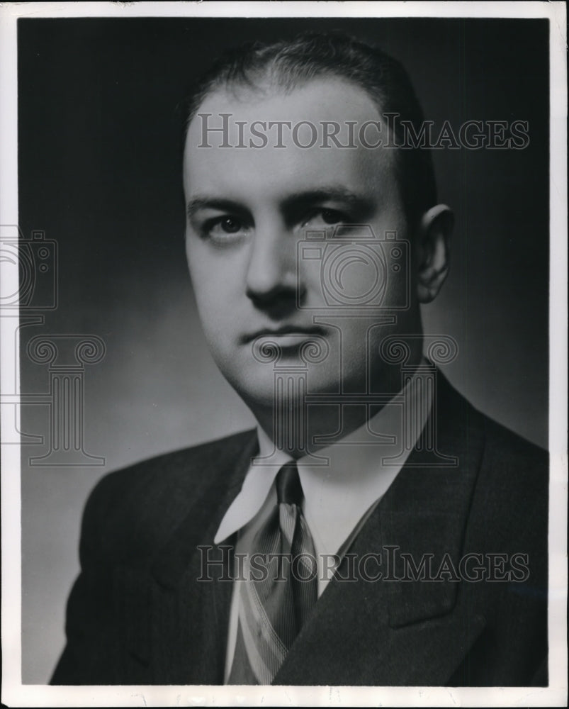 1953 Press Photo George J. McCarthy of Chrysler Corporation - nef16388