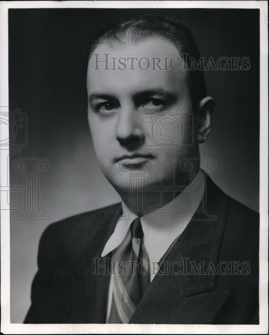 1953 Press Photo George J. McCarthy of Chrysler Corporation - nef16388