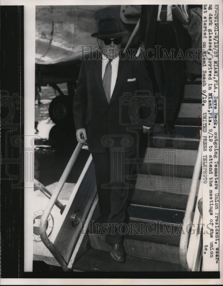 1957 Press Photo Dave Beck, Teamster Union Leader arrived in Miami Florida