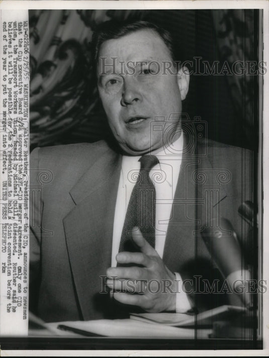 1955 Press Photo Walter Reuther of United Auto Workers Announces Merger to Press
