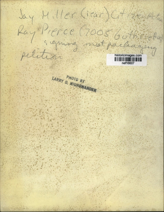 Press Photo Man Signing Meat Packaging Petition, Ohio - nef16607