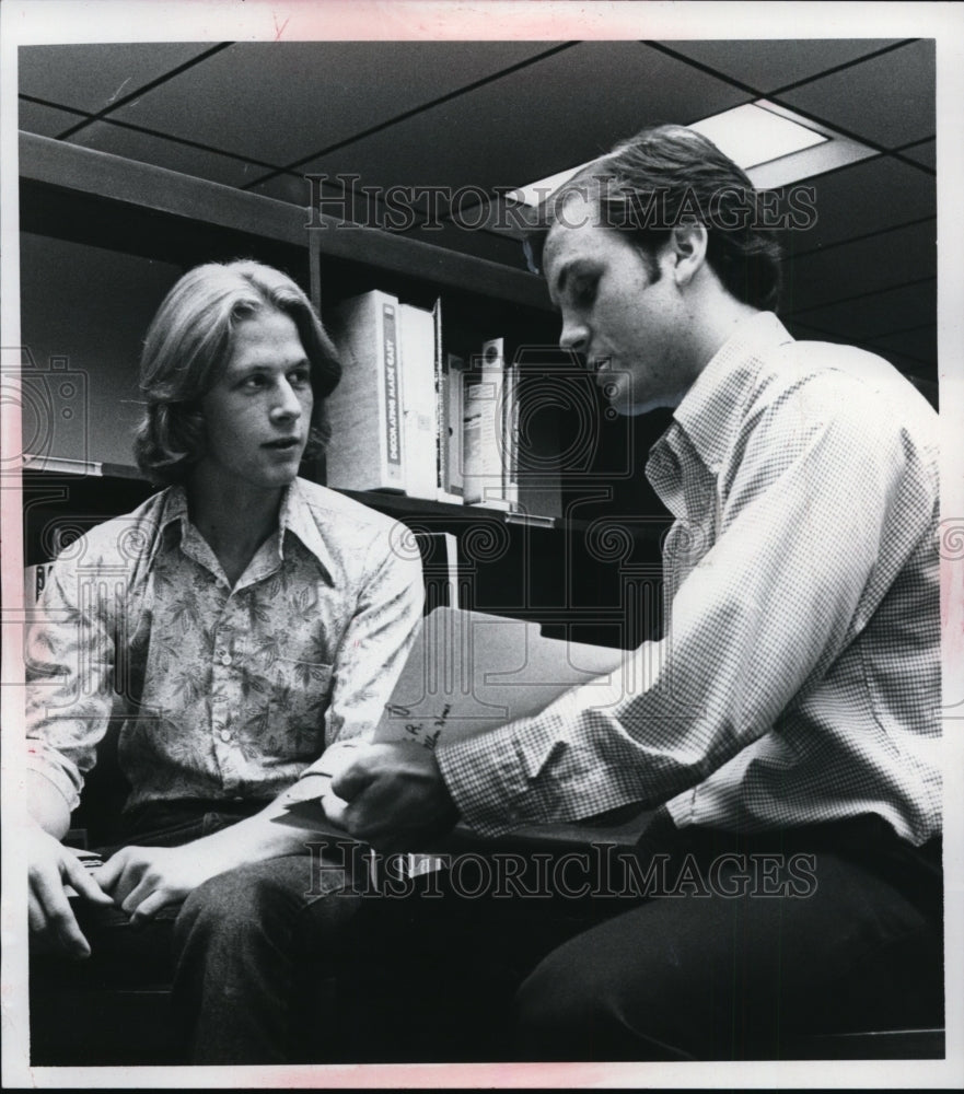 1977 Press Photo Brian Bost and Douglas Bech at Polaris Vocational School