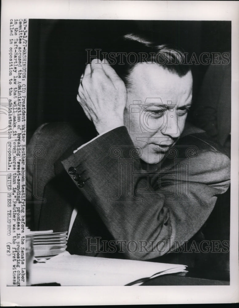 1954 Press Photo Walter Reuther Testifying Before Senate Labor Committee