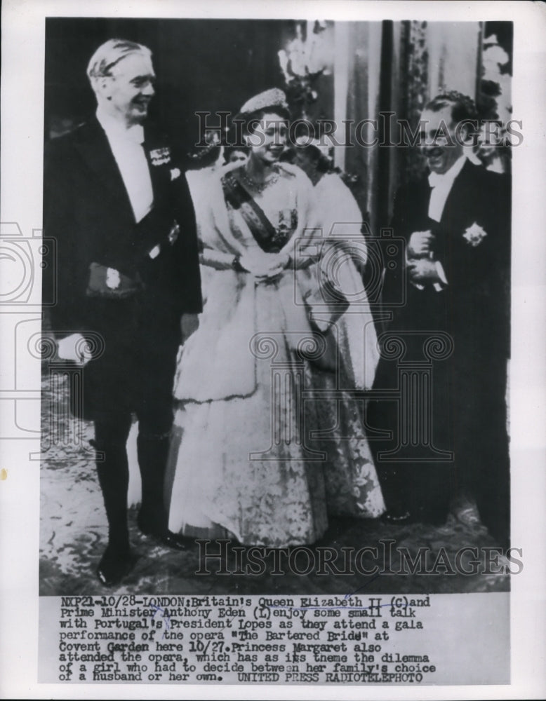 1955 Press Photo Queen Elizabeth II & Anthony Eden at Covent Garden, London- Historic Images