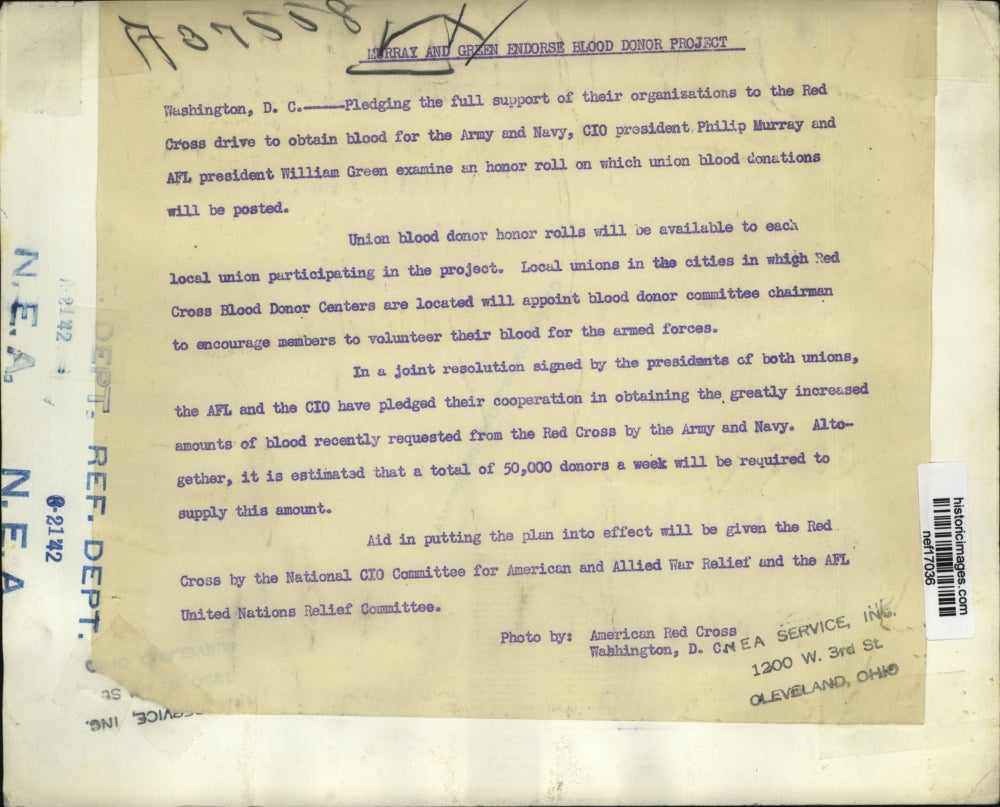 1942 Press Photo AFL & CIO Presidents Endorsing Red Cross Blood Donor Honor Roll