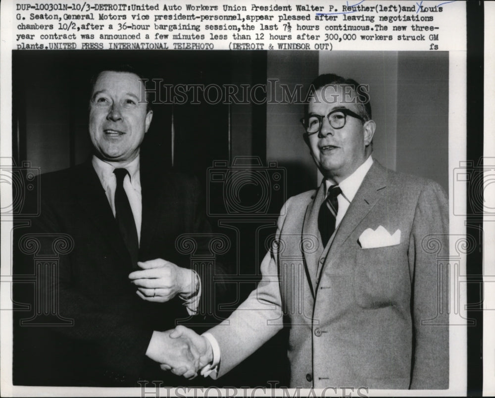 1956 Press Photo Walter P.Reuther, UAW Pres. and Louis G Seaton, G.E Vice-Pres