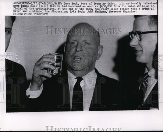1957 Press Photo Dave Beck of Teamsters Union at Televised News Panel