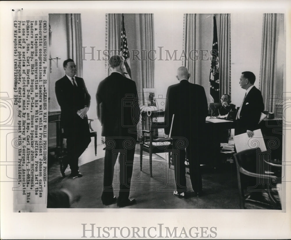 1963 Press Photo Leaders Wait While Pres Johnson Carries Telephone Conversation