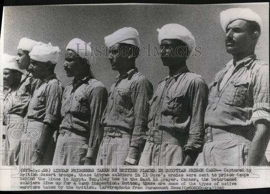1941 Press Photo Libyan Soldiers in Egyptian Prison Camp - nef17397- Historic Images