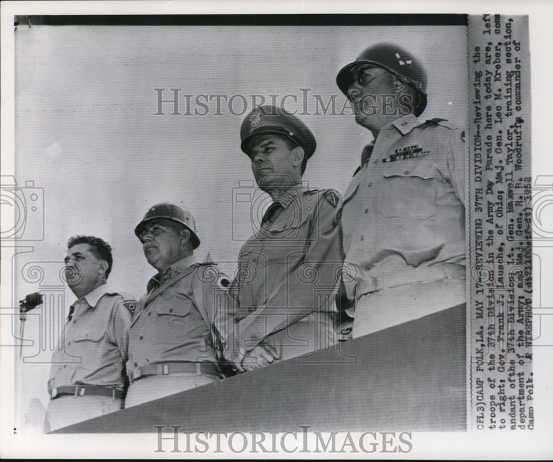 Load image into Gallery viewer, 1952 Press Photo Officials Reviewing U.S. Army Day Parade, Camp Polk - nef17573
