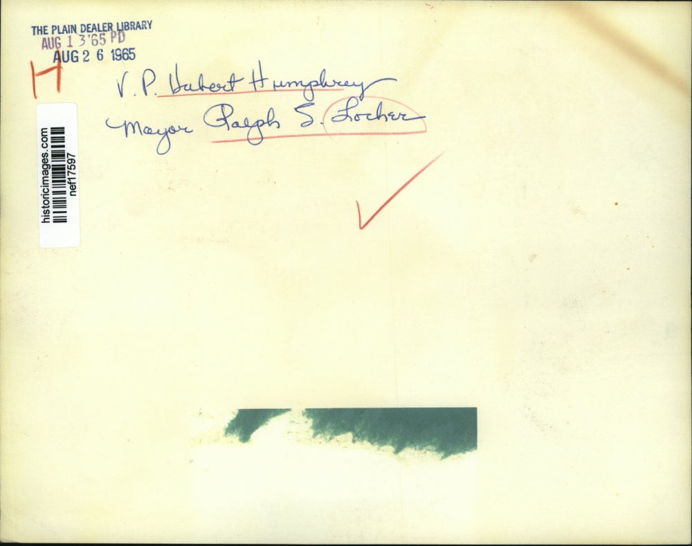 1965 Press Photo Hubert Humphrey & Ralph Locher in Washington, D.C. - nef17597