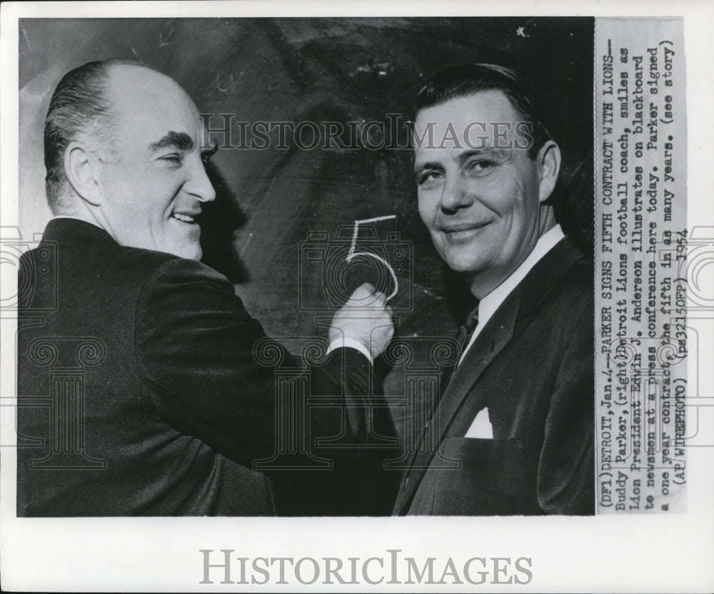 1954 Press Photo Edwin J. Anderson &amp; Buddy Parker of Detroit Lions - nef17629- Historic Images