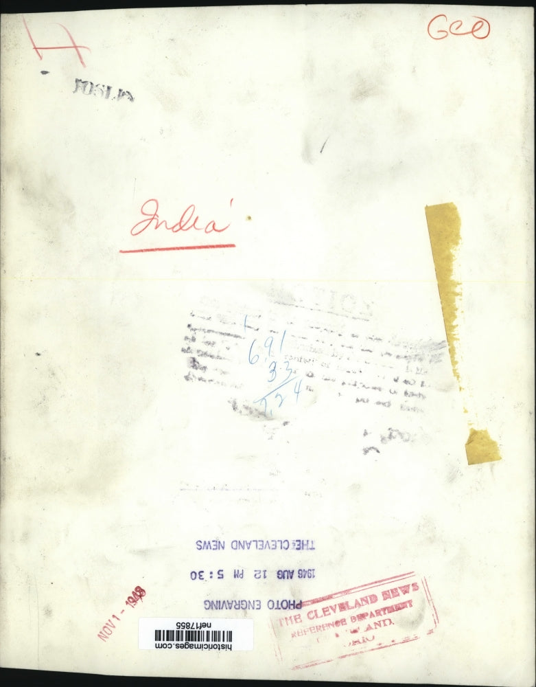 1948 Press Photo Starving Family in Calcutta India Among Risen Number of Victims